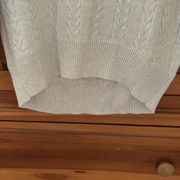 BNWT Athleta grey/sparkle holiday cable knit sweater - Picture 5 of 5